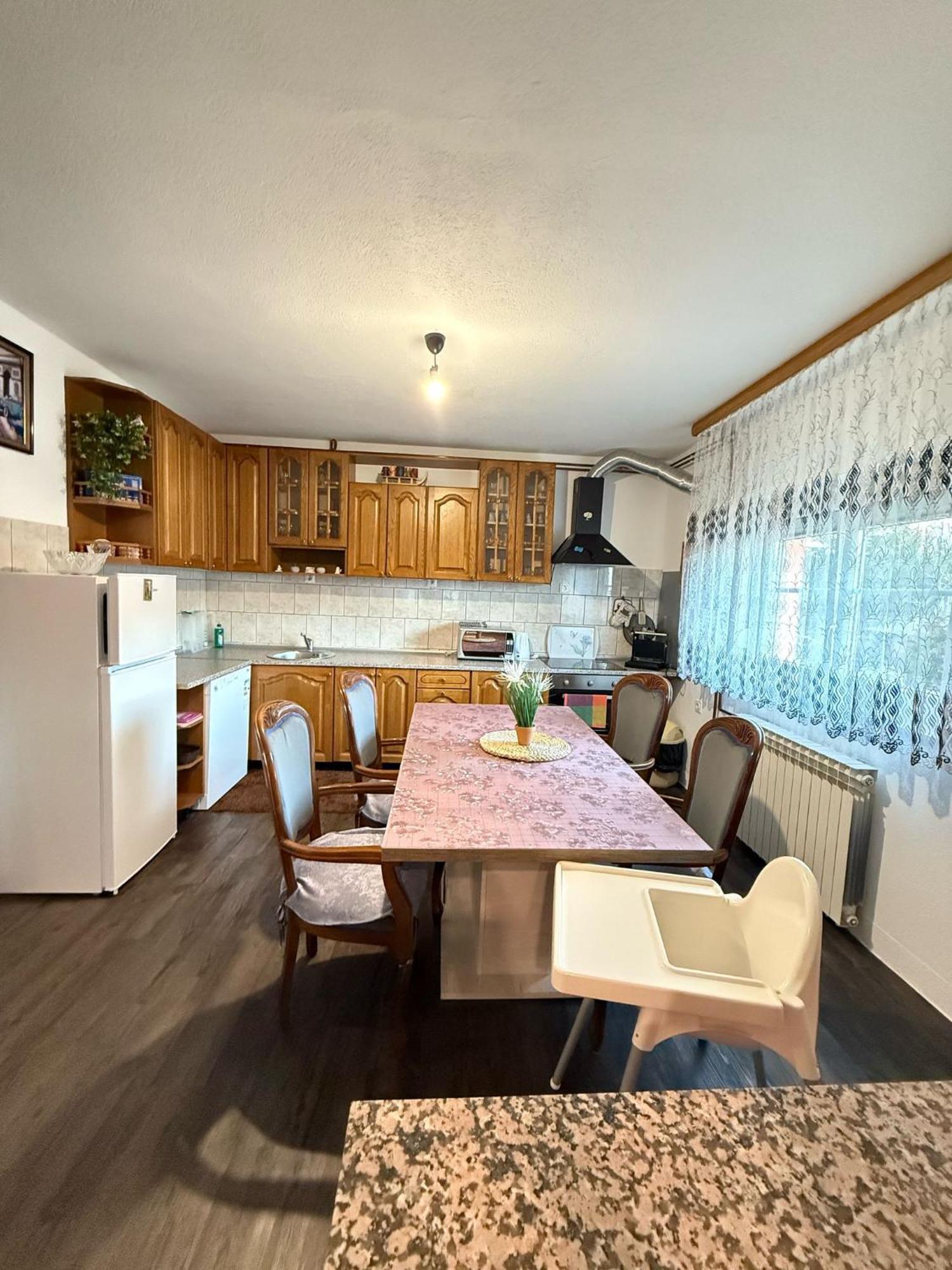 Apartments Marija Vrelo Koreničko Εξωτερικό φωτογραφία